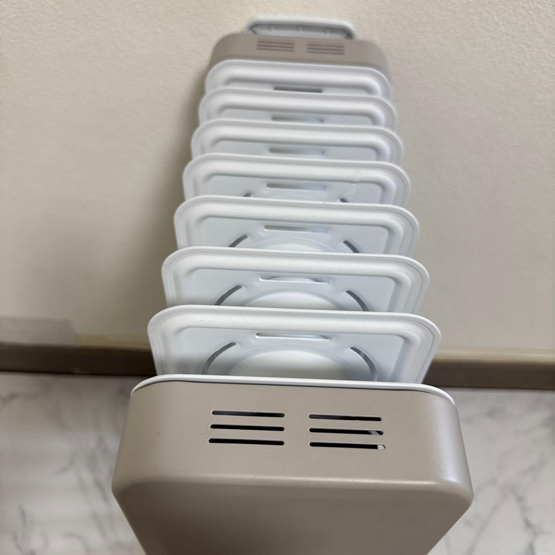 美品 デロンギ 2023年製 オイルヒーター ヴェルティカルド ハイモデル