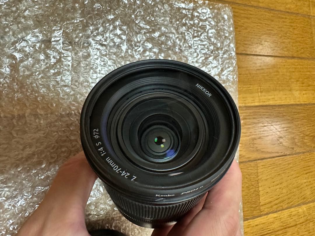 ニコン　NIKKOR Z24-70mm f/4 ズームレンズ