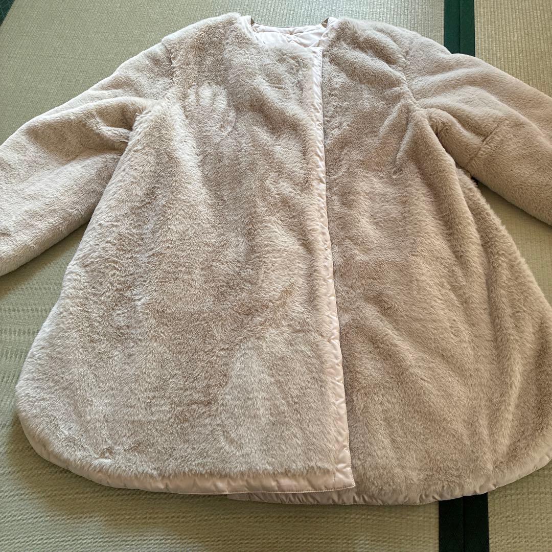 華金カップルりこちゃん着用 ミラオーウェン リバーシブルキルティングファーコート