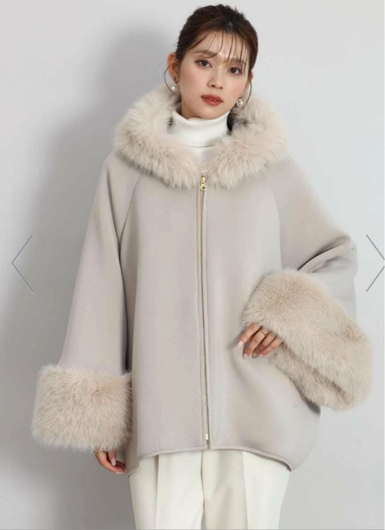 メリークリスマス値下げ　新品　エコファーポンチョアウター