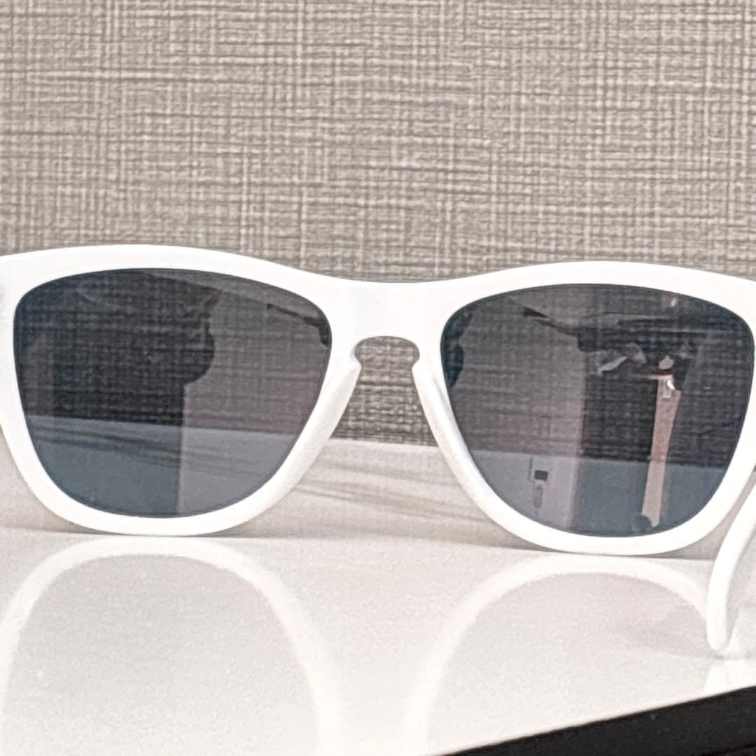 OAKLEY オークリー Frogskins フロッグスキン ホワイト 保存袋