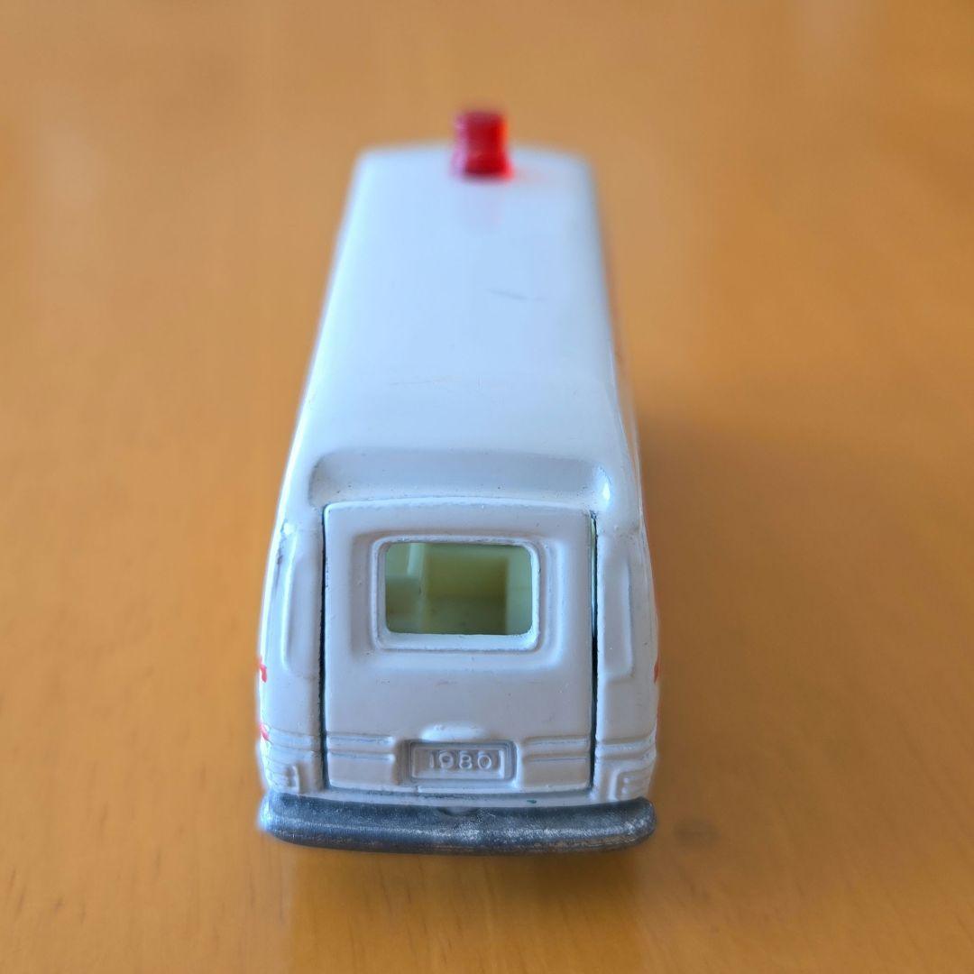 RZ トミカ 1/67 日産キャラバン救急車(市立甲府病院)　非売品