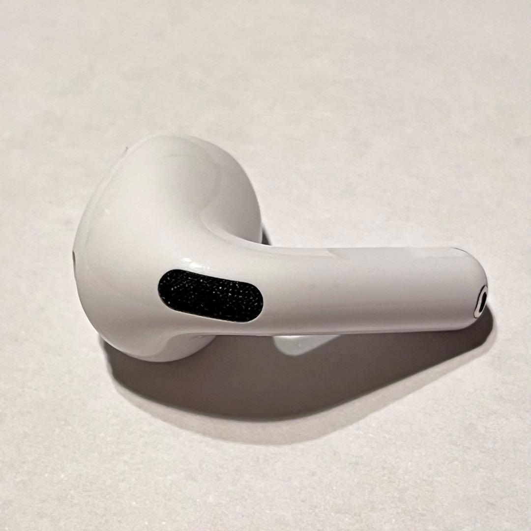 Apple AirPods4 第4世代 正規品 ホワイト R 右耳のみ