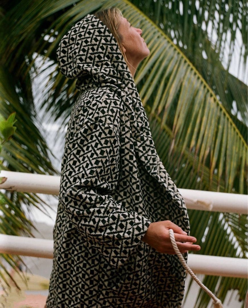 新品未使用　SEEA シーア　ポンチョ　タオルガウン