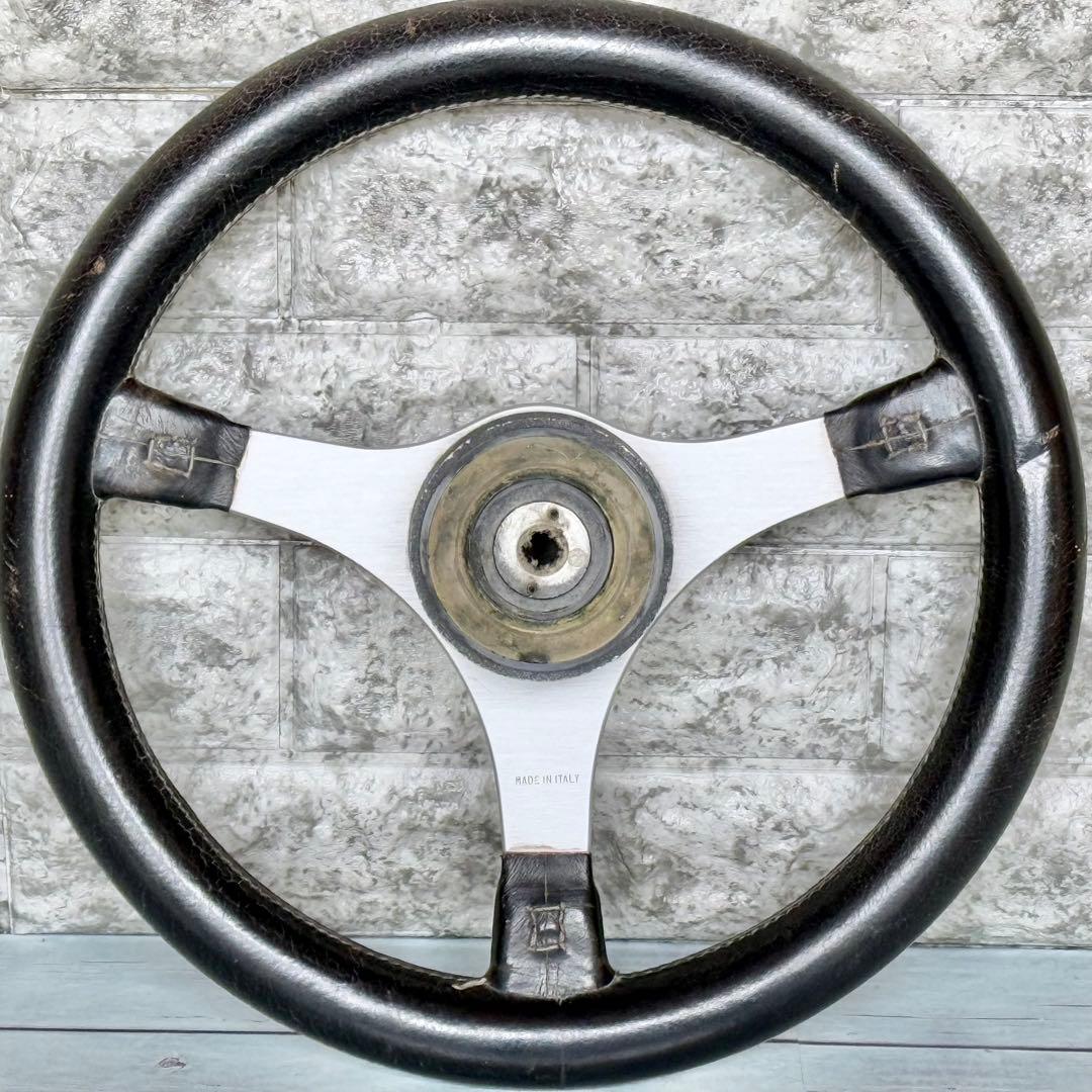 momo Jackie Stewartモデル ステアリング 35cm