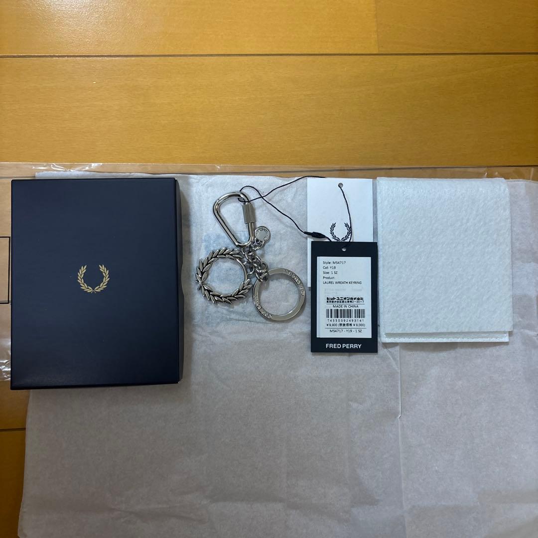 FRED PERRY LAUREL WREATH KEYRING フレッドペリー