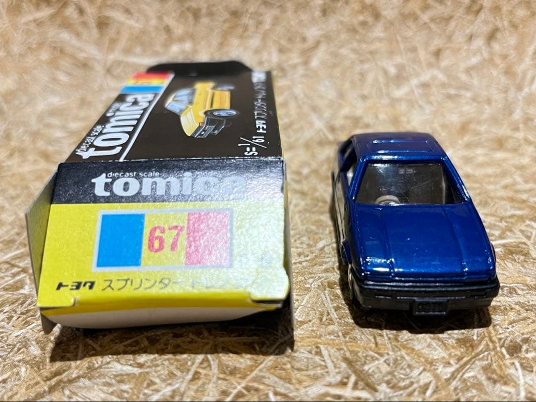 トミカ 日本製 黒箱 67 トヨタ スプリンター トレノ 2ドア