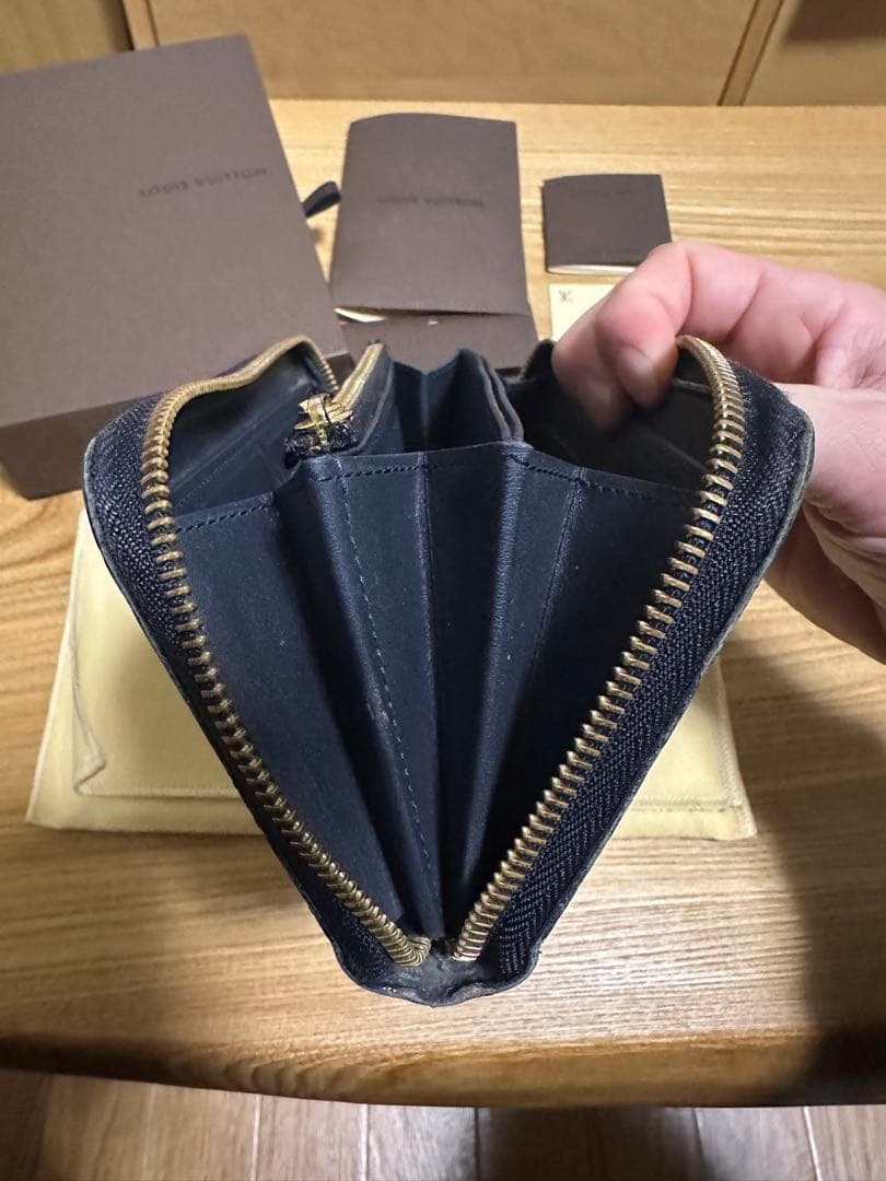 【箱付属品付き】ルイヴィトン モノグラム ヴェルニ ジッピーウォレット