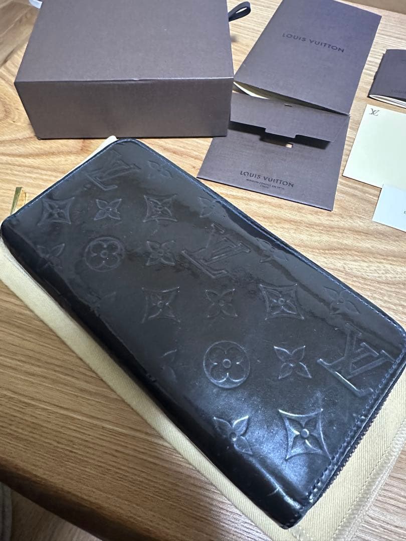 【箱付属品付き】ルイヴィトン モノグラム ヴェルニ ジッピーウォレット