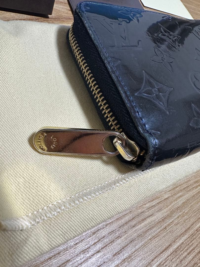 【箱付属品付き】ルイヴィトン モノグラム ヴェルニ ジッピーウォレット