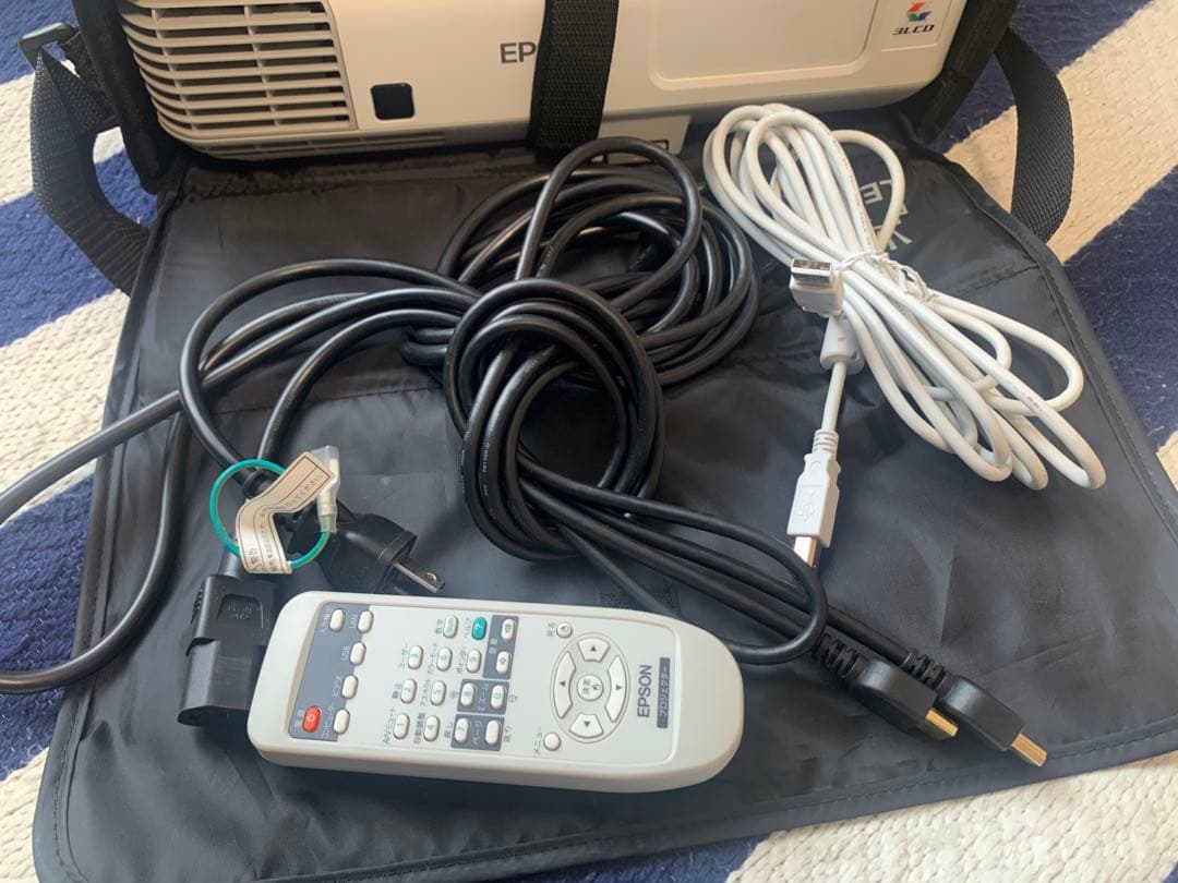 Epson EB-900 プロジェクター本体