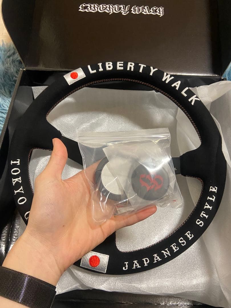 【新品未使用品】LIBERTY WALK 東京カスタム ステアリング