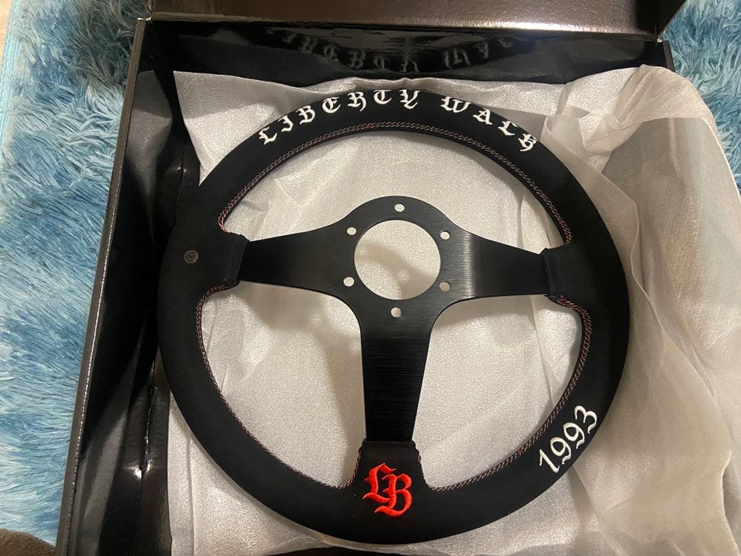 【新品未使用品】LIBERTY WALK 東京カスタム ステアリング