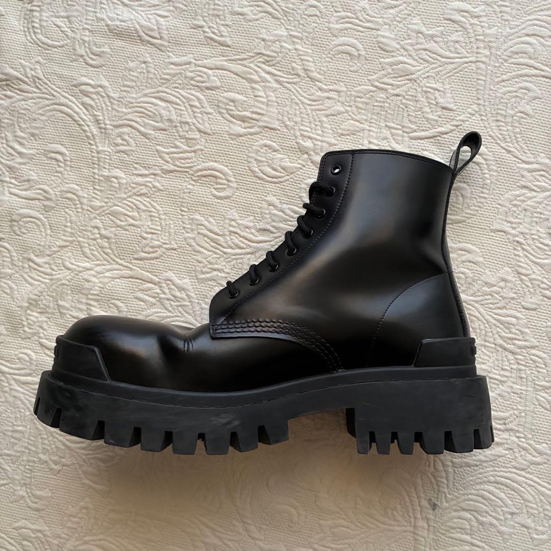 靴 Eyy Balenciaga Strike Lace-up Boots