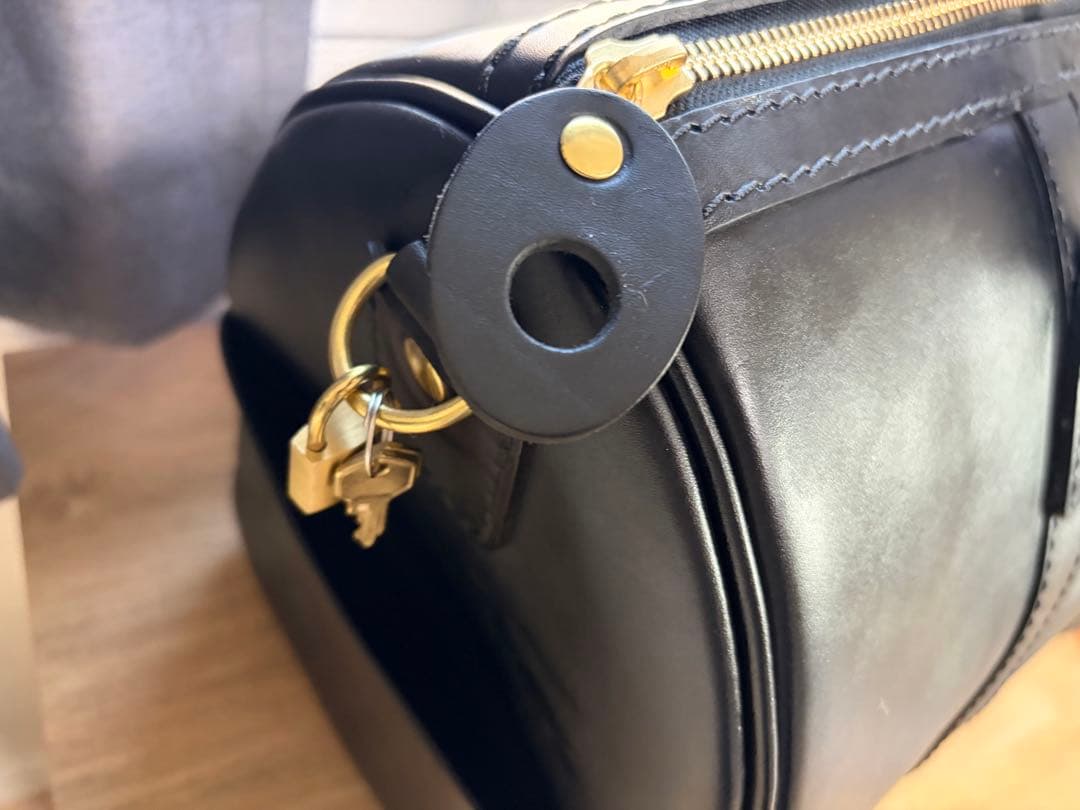 HERZ ボストンバッグ(V-23) 黒　Mサイズ