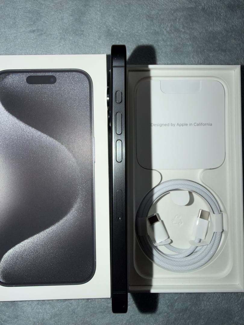 メル)Apple iPhone 15 Pro 128GBブラックチタニウム