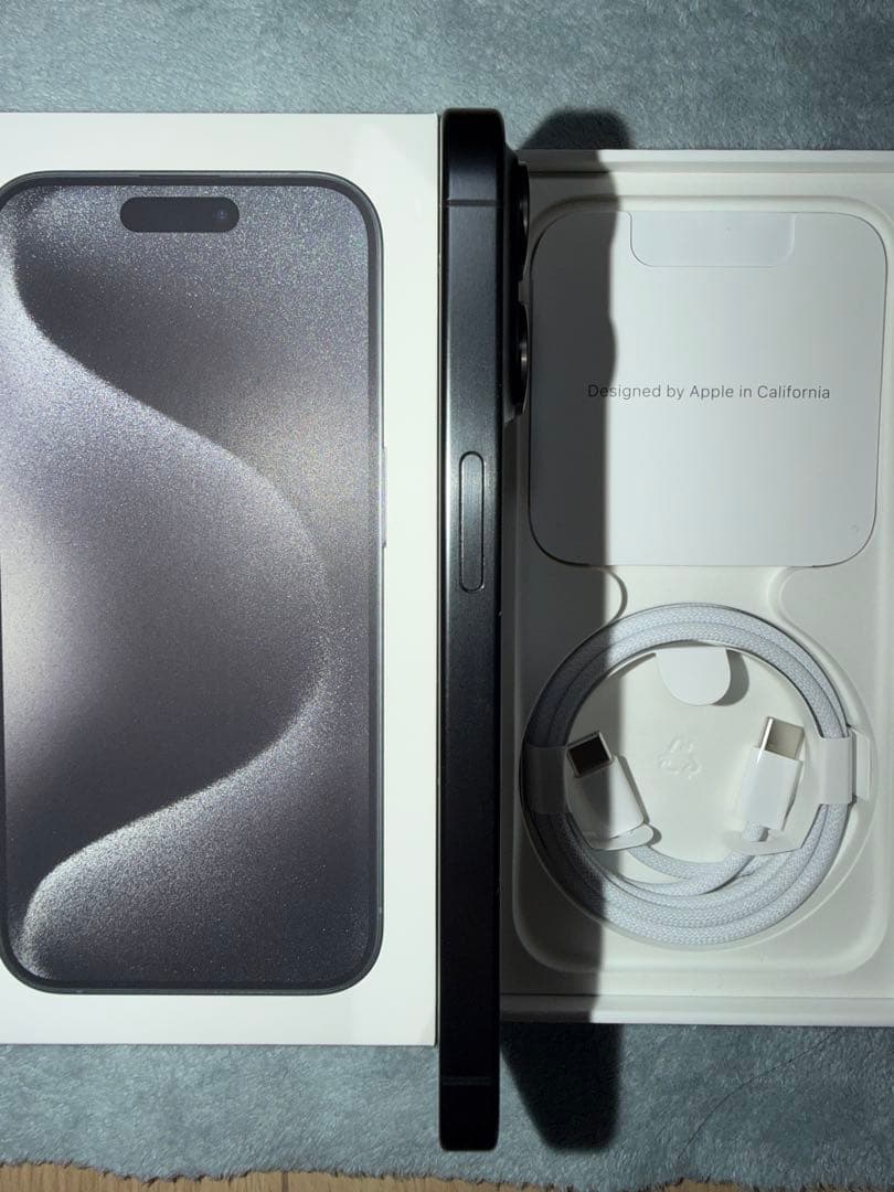メル)Apple iPhone 15 Pro 128GBブラックチタニウム