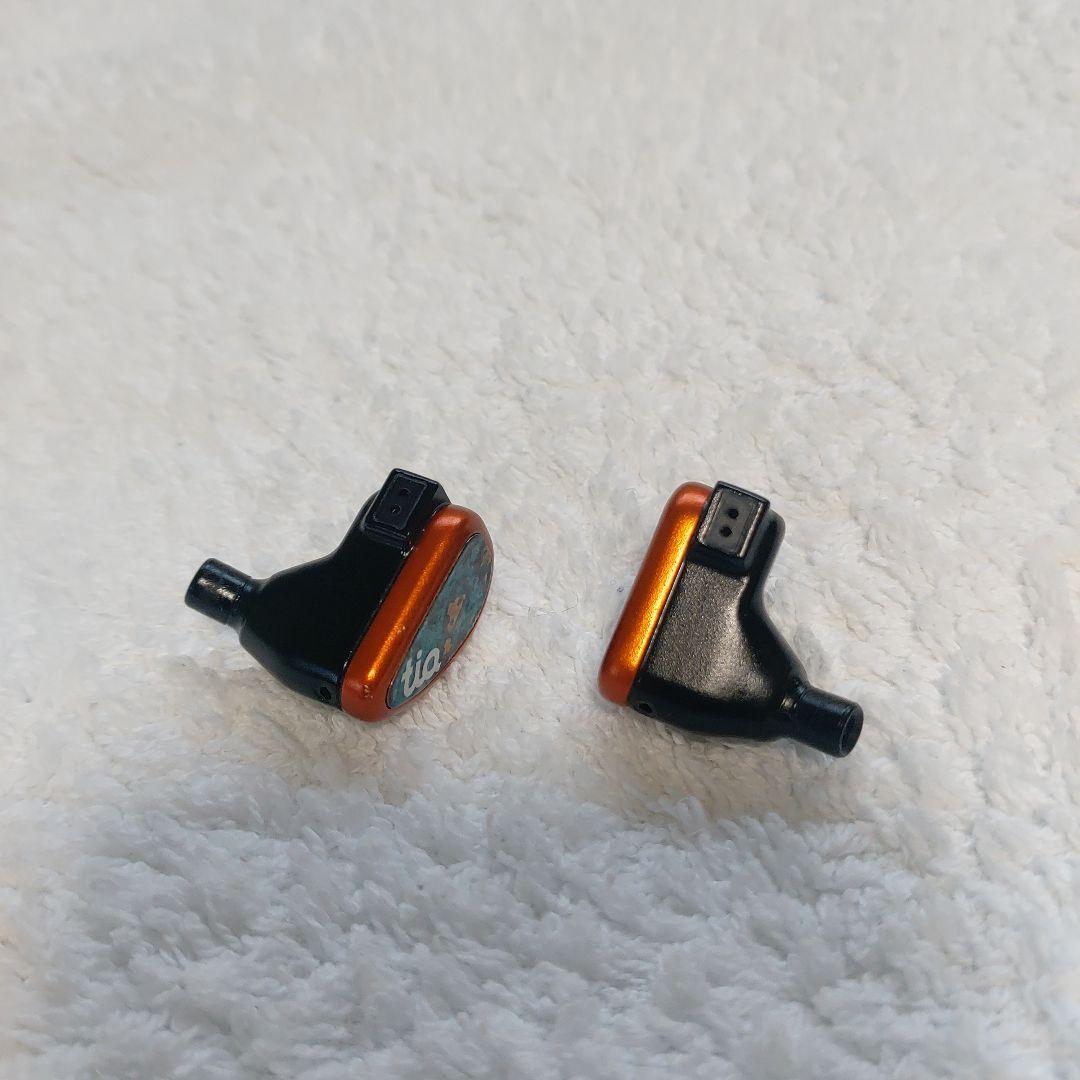 【美品】64Audio Tia Fourte
