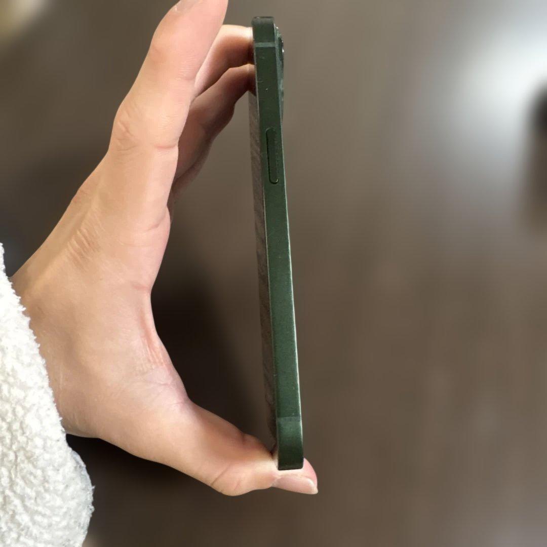 iPhone 13 グリーン green アイフォン