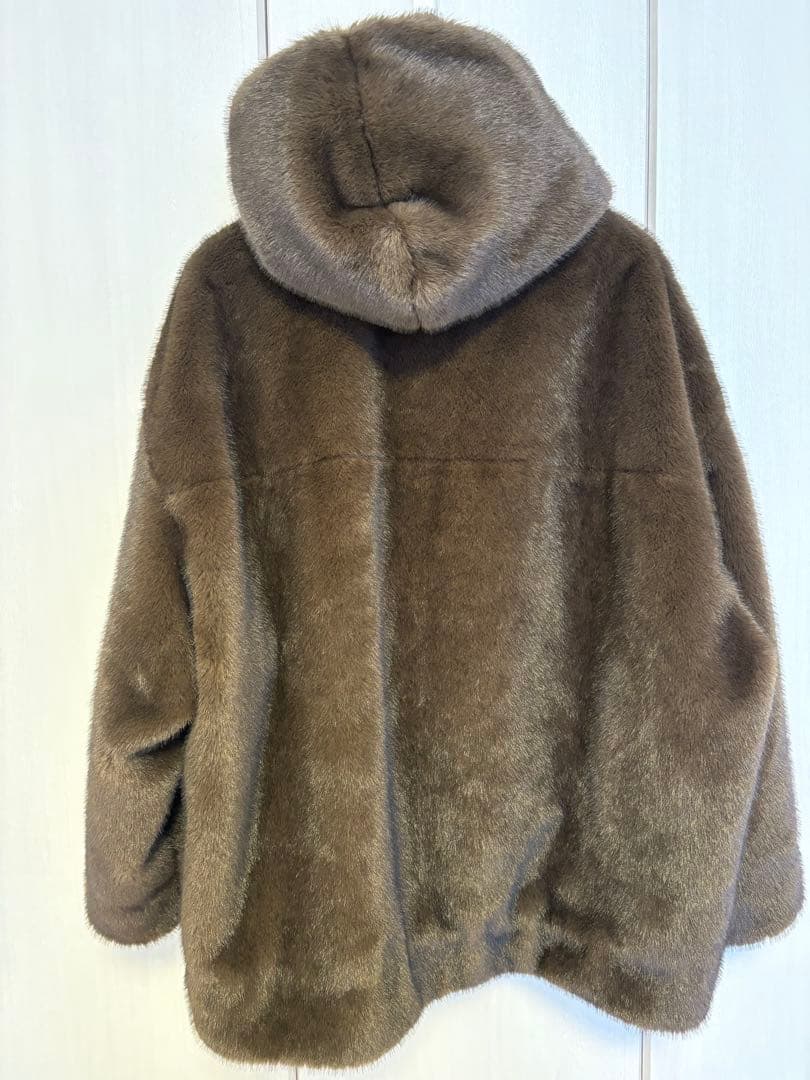 LOUNGEDRESS フードフェイクファーブルゾン