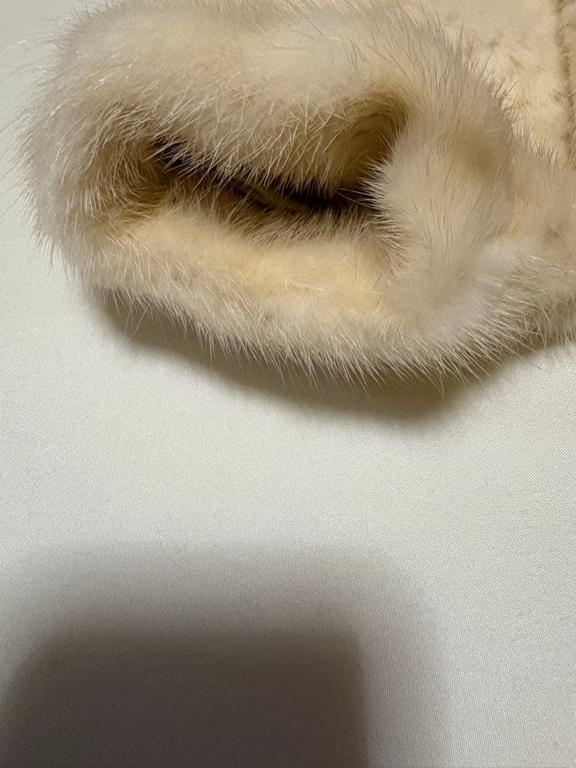 サガミンクコート　ホワイト系　金サガ