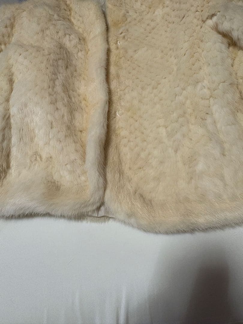 サガミンクコート　ホワイト系　金サガ