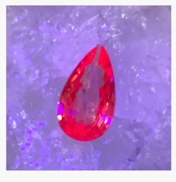 レア！1ct超　パパラチア スピネル カラーチェンジ