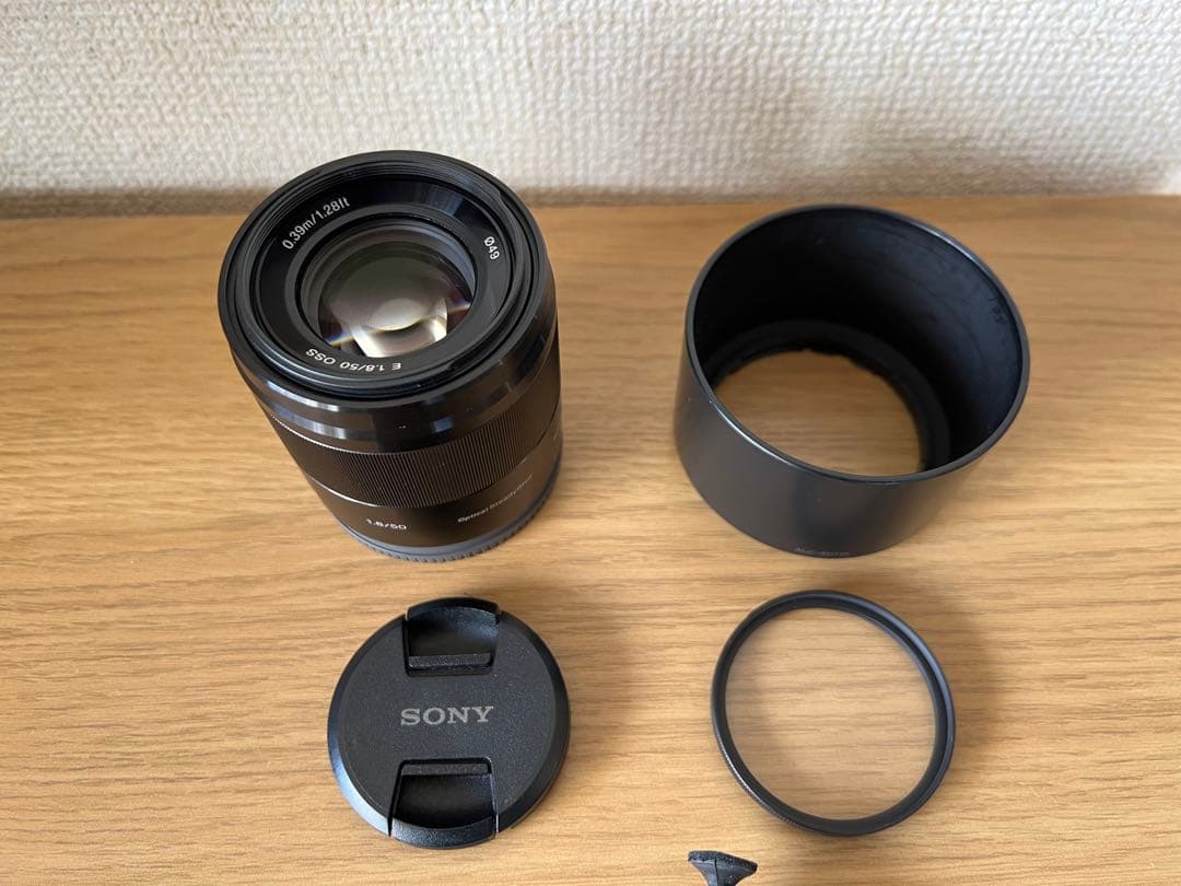 SONY E 50mm F1.8 OSS レンズ