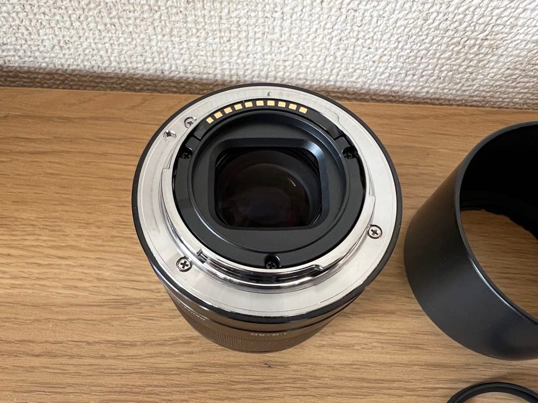 SONY E 50mm F1.8 OSS レンズ