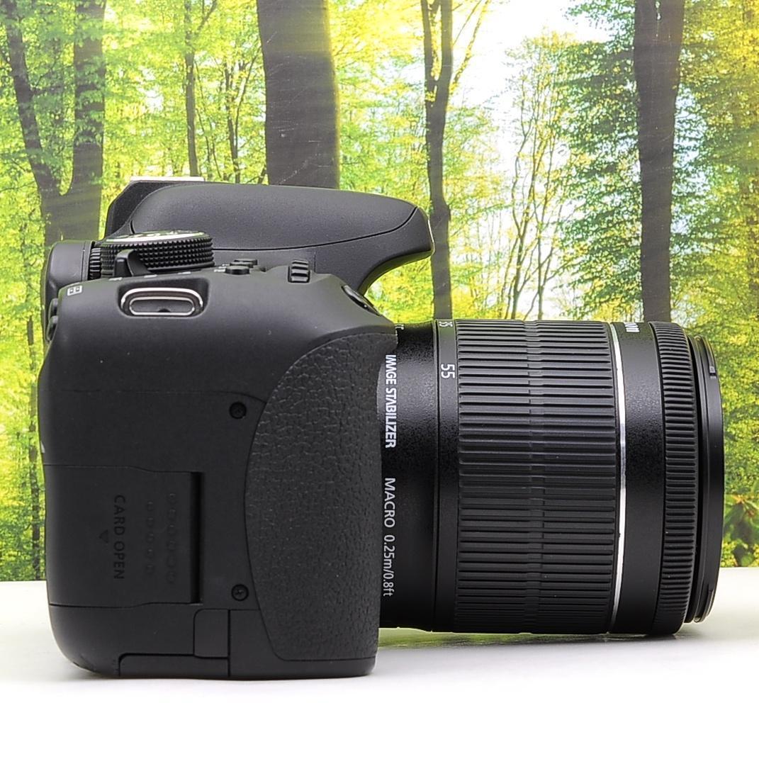 WiFi機能搭載☆Canon kiss X8i ダブルキット☆高性能一眼レフ