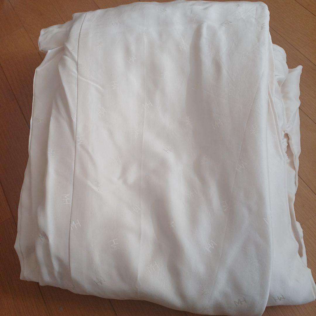 お正月特価31000円から値引洗える化繊　白無垢 着物 花鳳凰刺繍　掛下セット