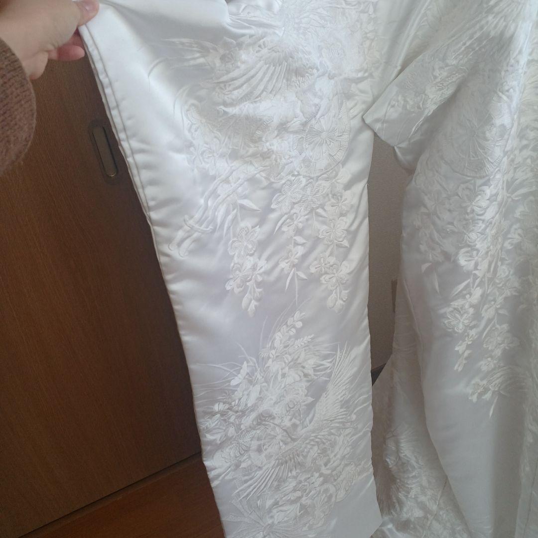 お正月特価31000円から値引洗える化繊　白無垢 着物 花鳳凰刺繍　掛下セット