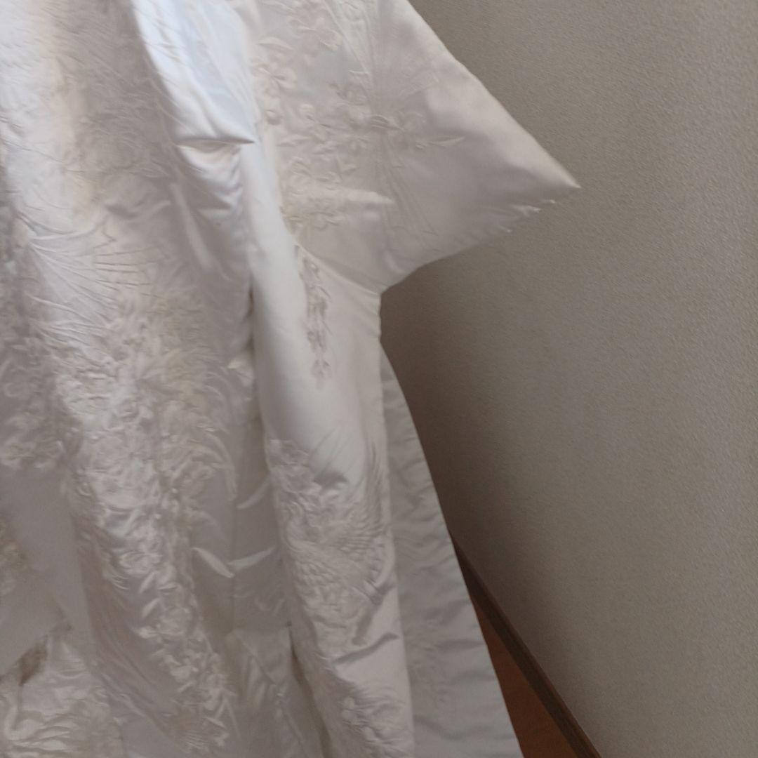 お正月特価31000円から値引洗える化繊　白無垢 着物 花鳳凰刺繍　掛下セット