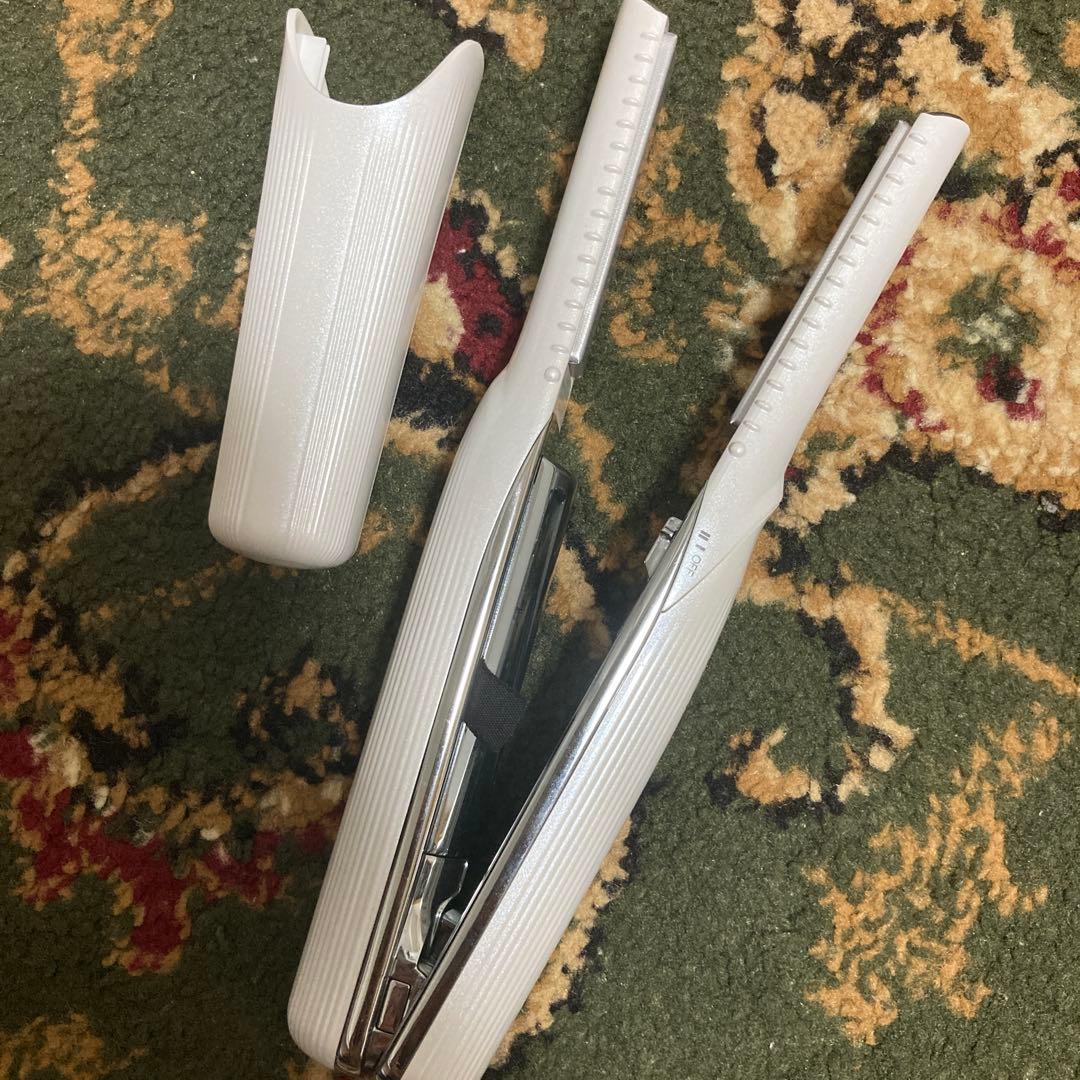 Refa ポータブル　フィンガー　ストレートヘアアイロン