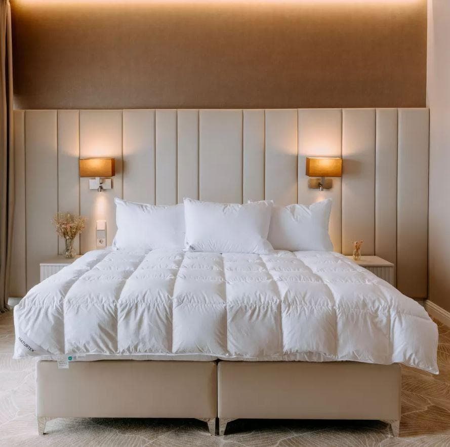 ナチュルテックス ハンガリーホワイトグースダウン90％ 羽毛布団 シングルサイズ