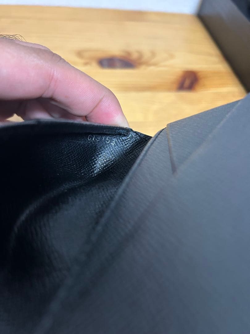 Louis Vuitton／ルイヴィトン　グラフィット 名刺入れ