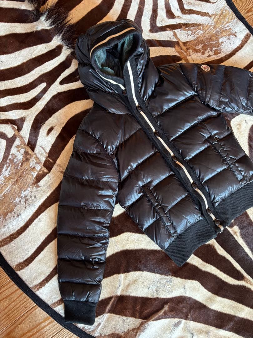 は*う様 MONCLER モンクレール　CESAR セザール　ダウンジャケット