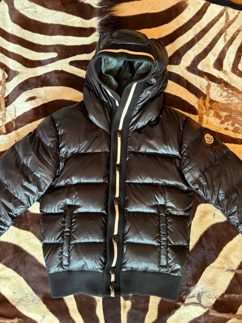 は*う様 MONCLER モンクレール　CESAR セザール　ダウンジャケット