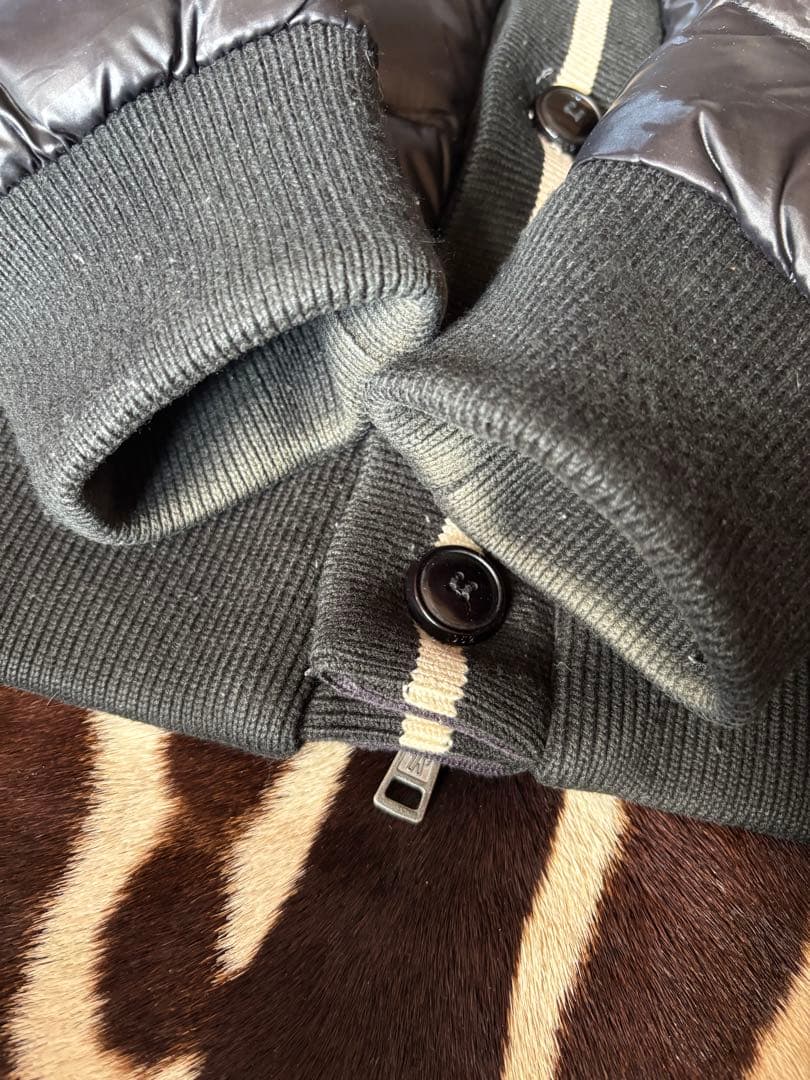 は*う様 MONCLER モンクレール　CESAR セザール　ダウンジャケット