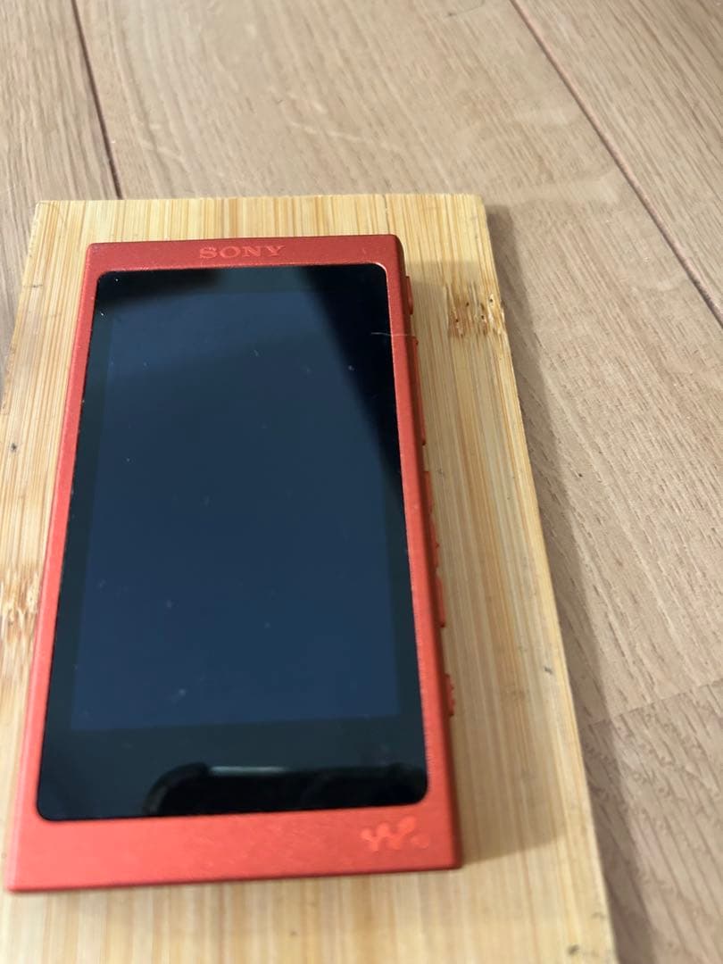 SONY WALKMAN レッド タッチスクリーン