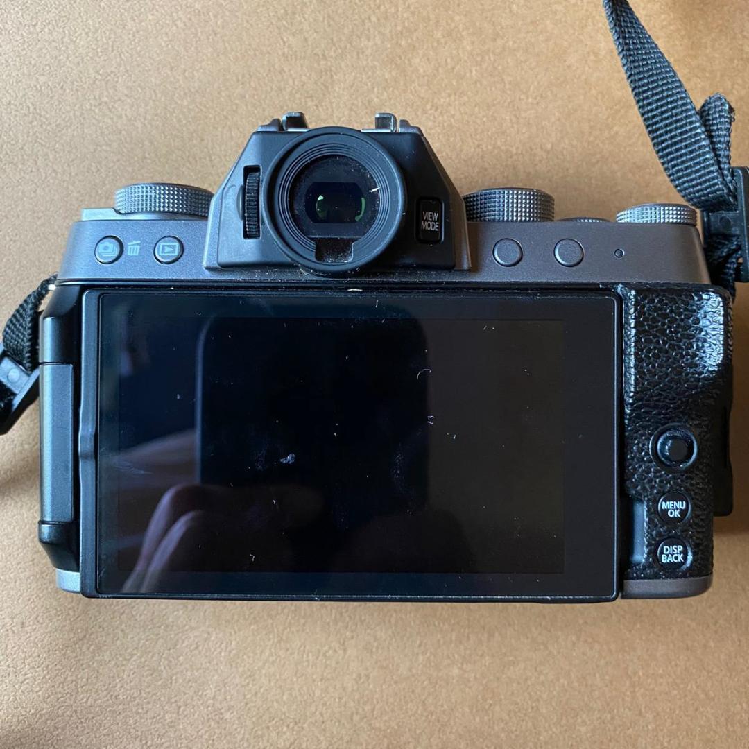 【美品】 FUJIFILM X-T200 レンズキット（XC15-45mm）