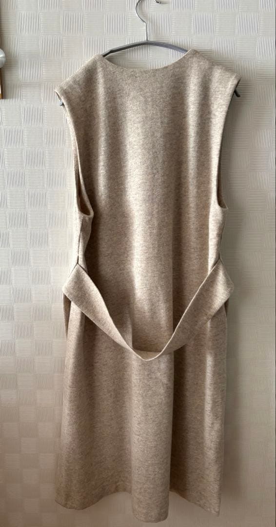 かぐれ　サイドスリットロングジレ　ベージュ　極美品　再お値下げ