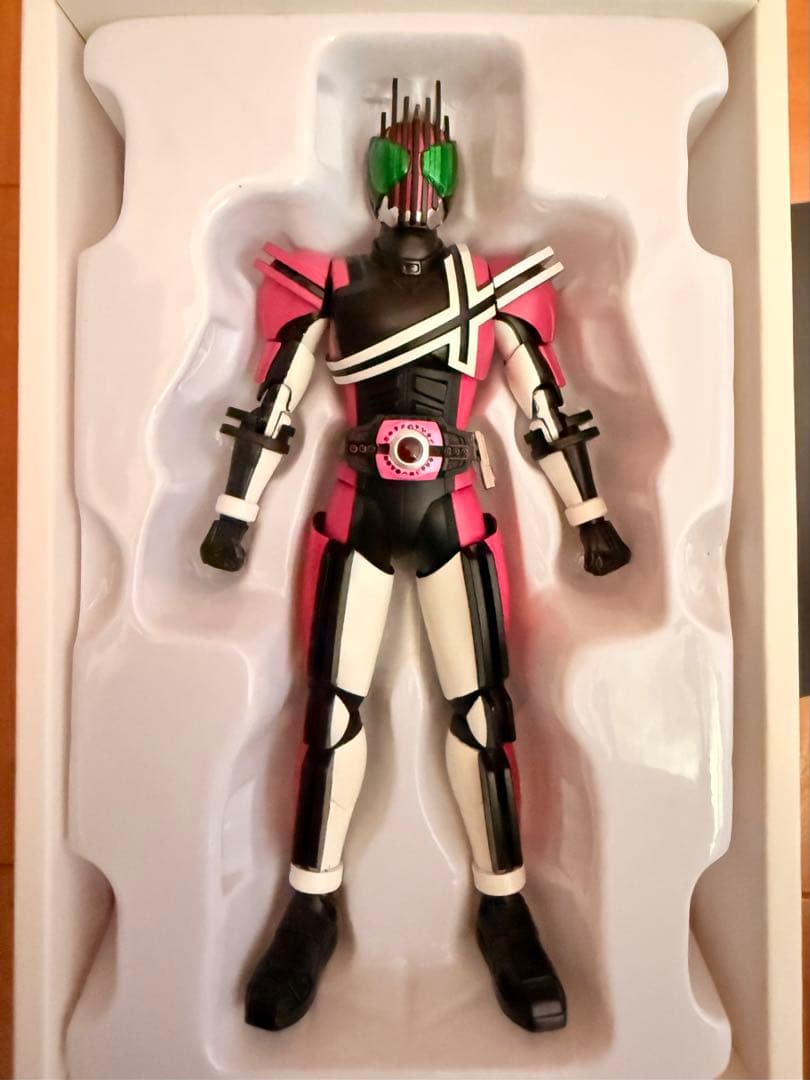 真骨彫仮面ライダーディケイドネオディケイドライバーver