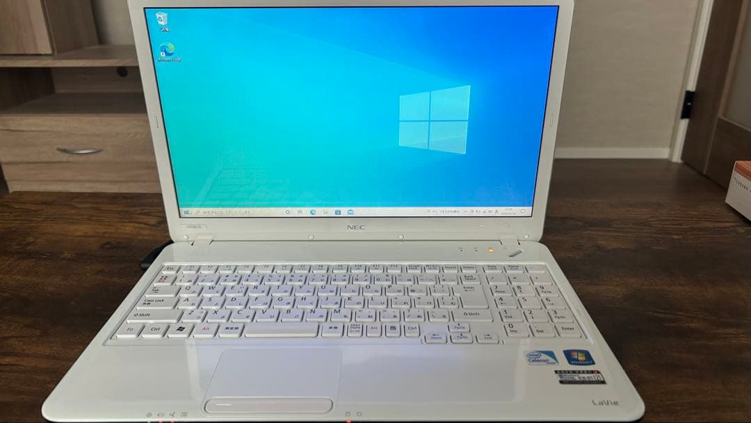 NEC LaVie ノートパソコン PC-LS150ES1KW ホワイト