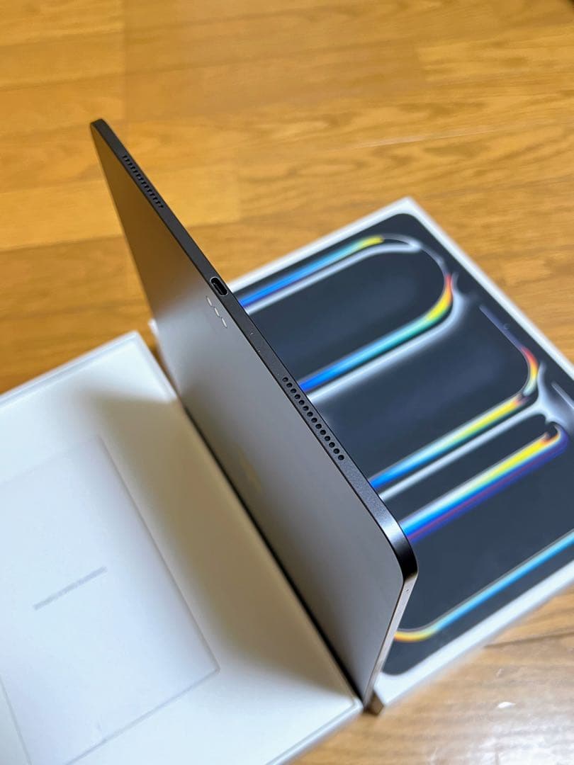 iPad Pro M4チップ　13インチ 512GB バッテリー100%