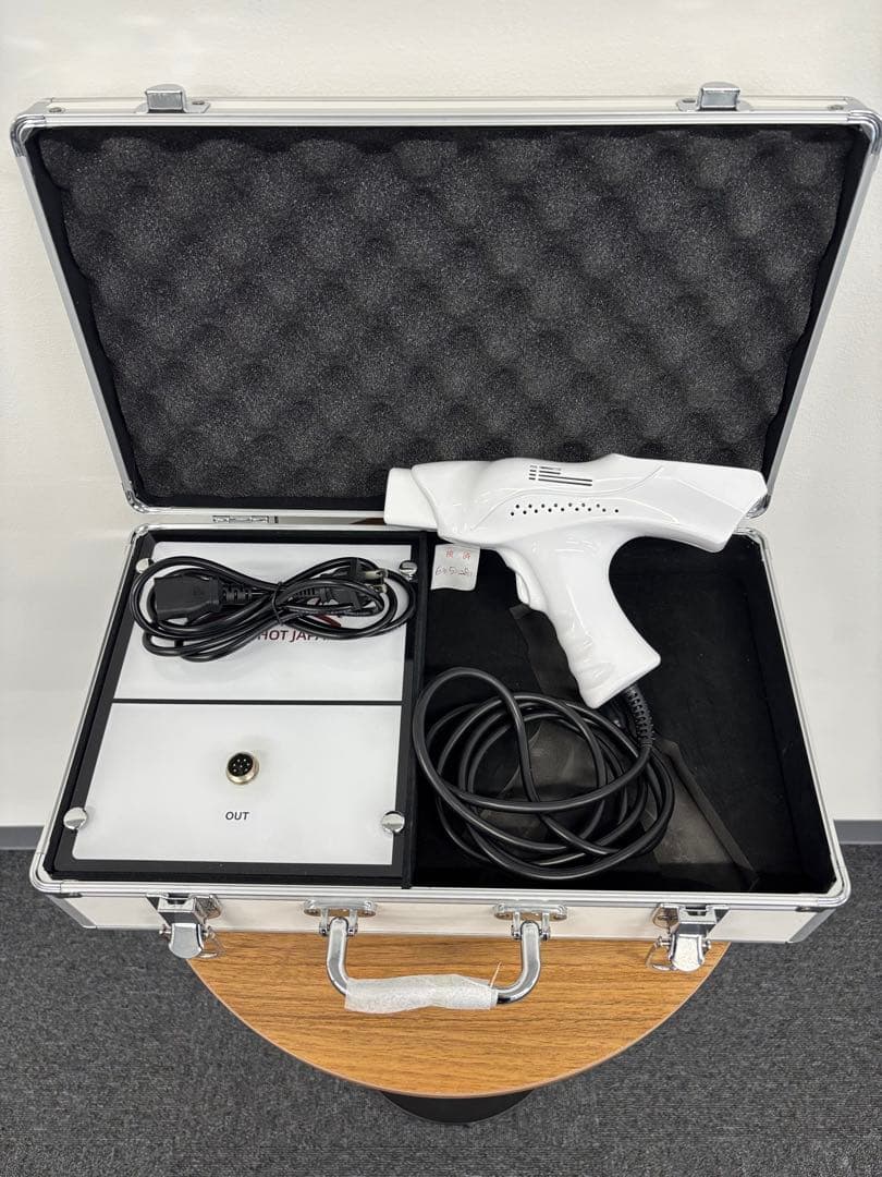 新品【大特価】 美容液　噴霧導入器　噴射のチカラで美容液を噴霧導入