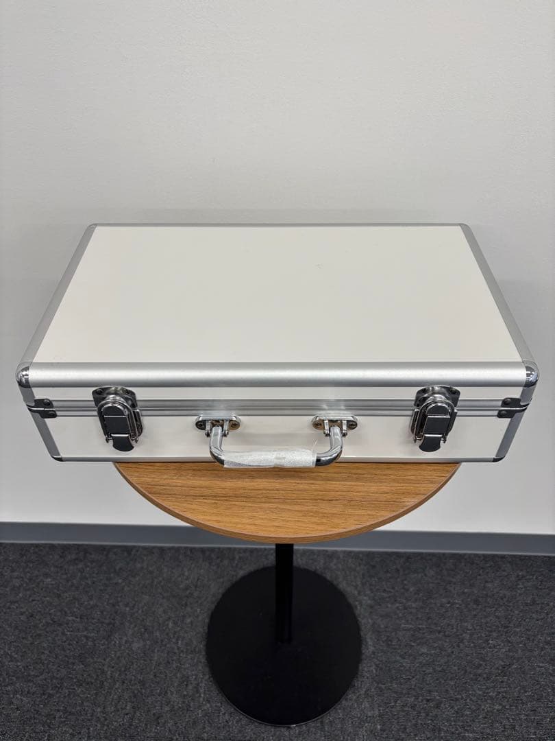 新品【大特価】 美容液　噴霧導入器　噴射のチカラで美容液を噴霧導入