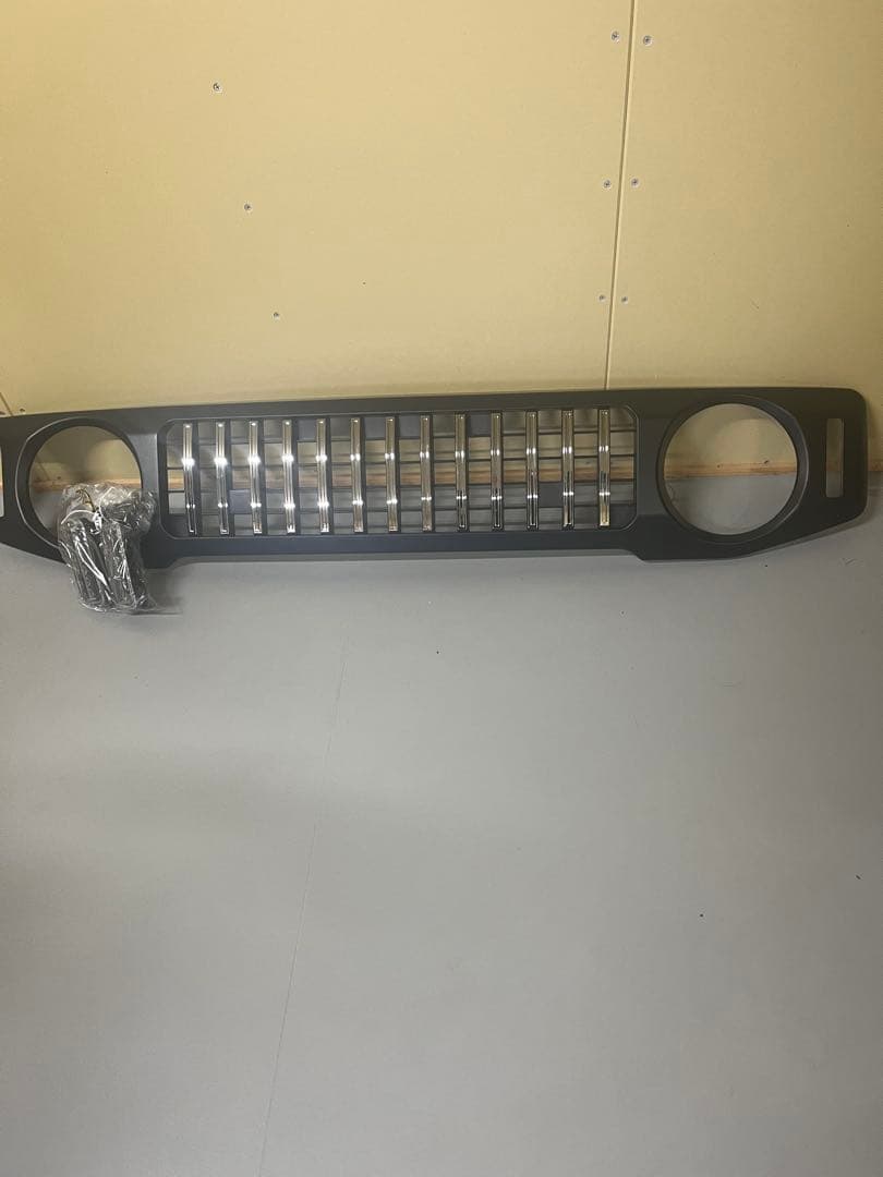 フロントグリル ブラック メッシュ デザイン