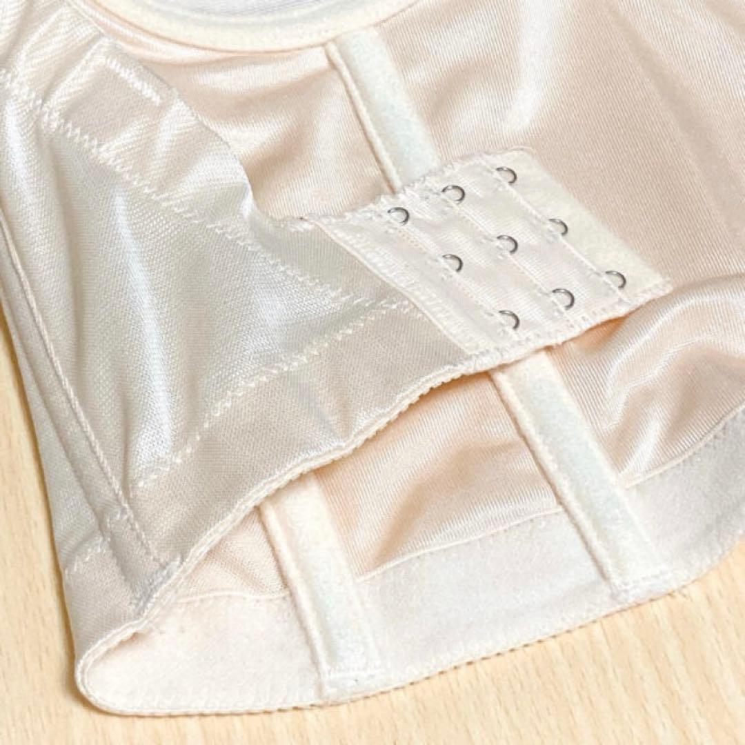 フォーシスアンドカンパニー　ブライダルインナー　ビスチェ　ガードル　背中開き