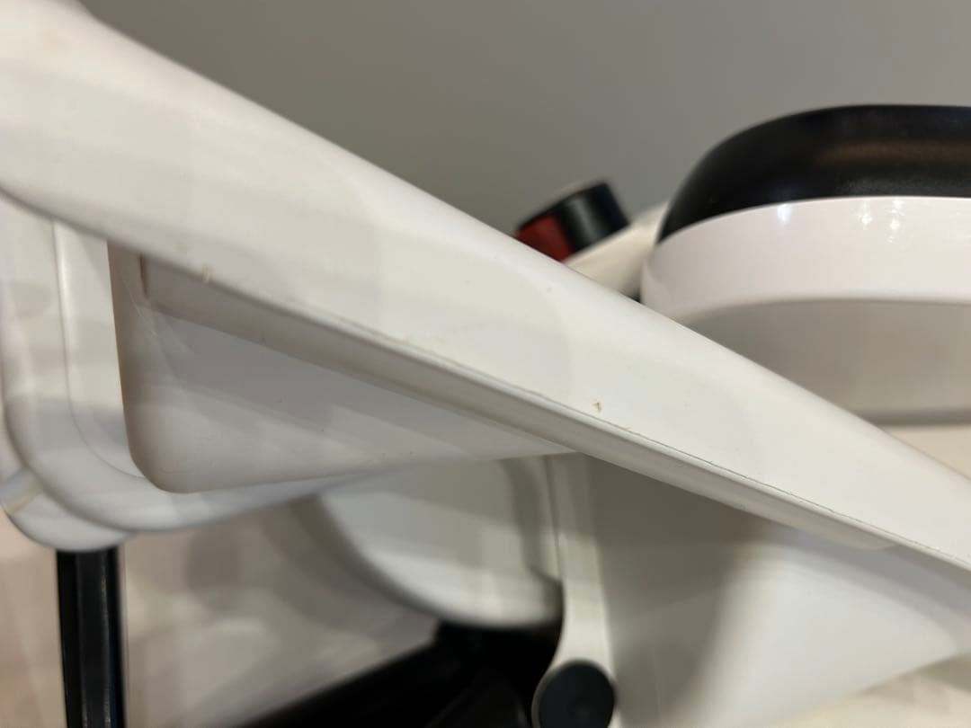 ベビービョルン　ハイチェア ホワイト(ハーネスなし)